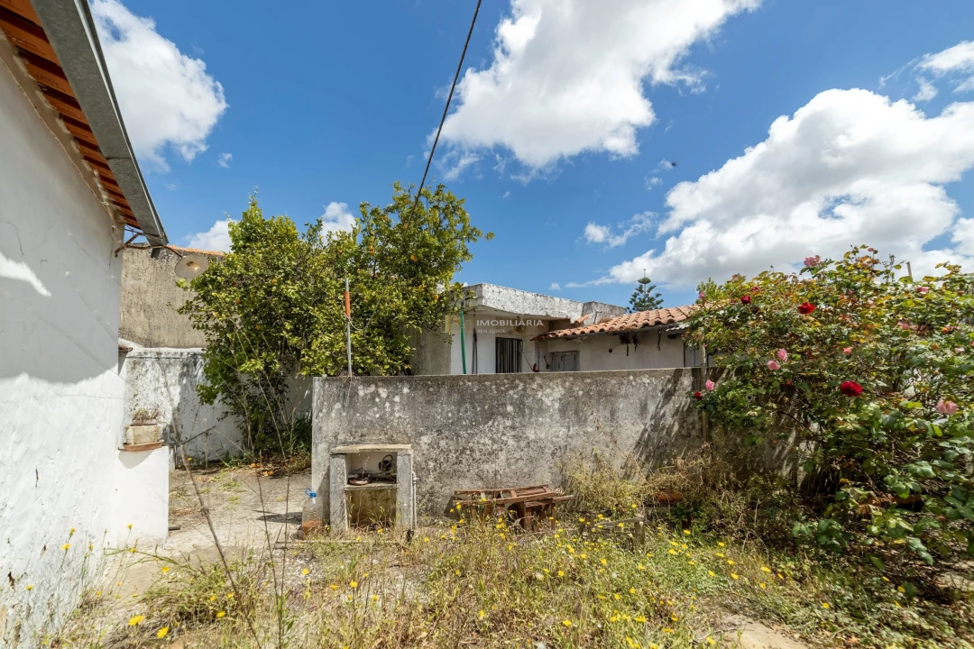 Moradia T4 para Venda em Alcanhões Foto 6