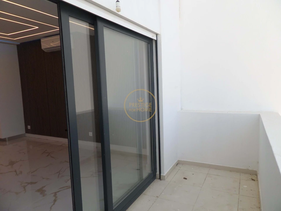 Apartamento T2 para Venda em Quarteira Foto 9