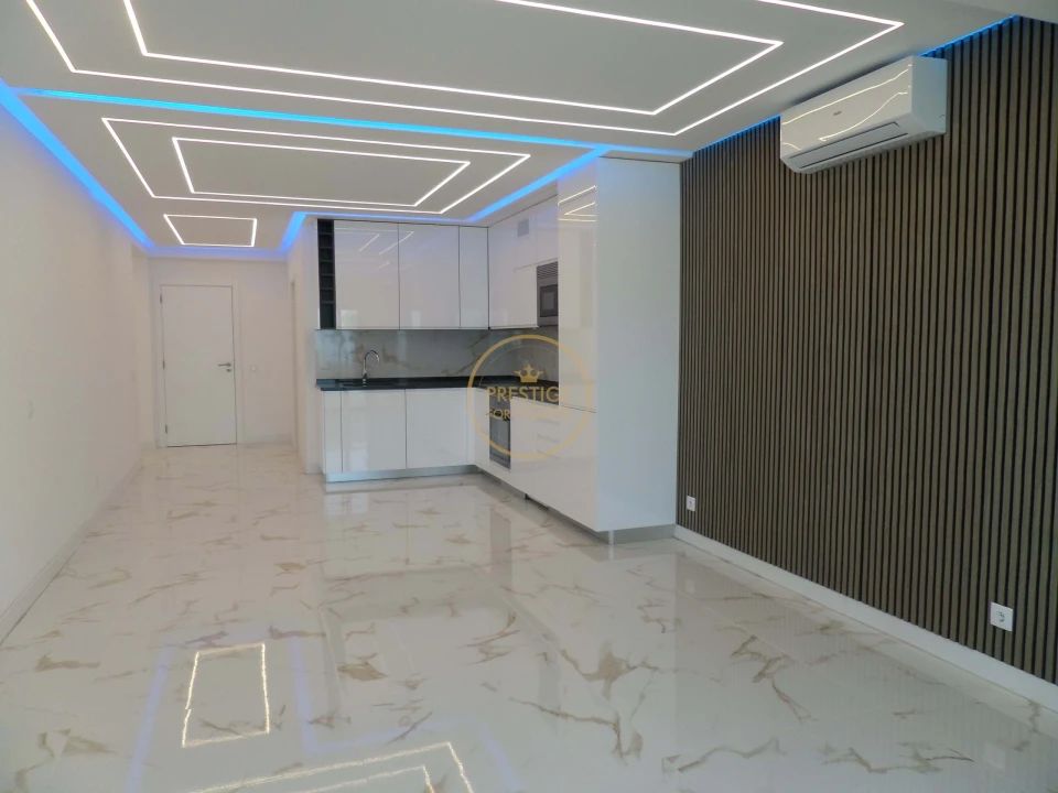 Apartamento T2 para Venda em Quarteira Foto 5