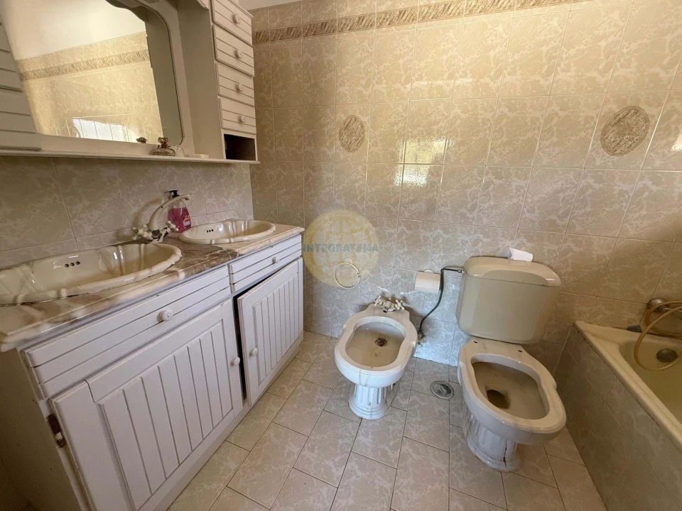 Moradia T5 para Venda em Landal Foto 16