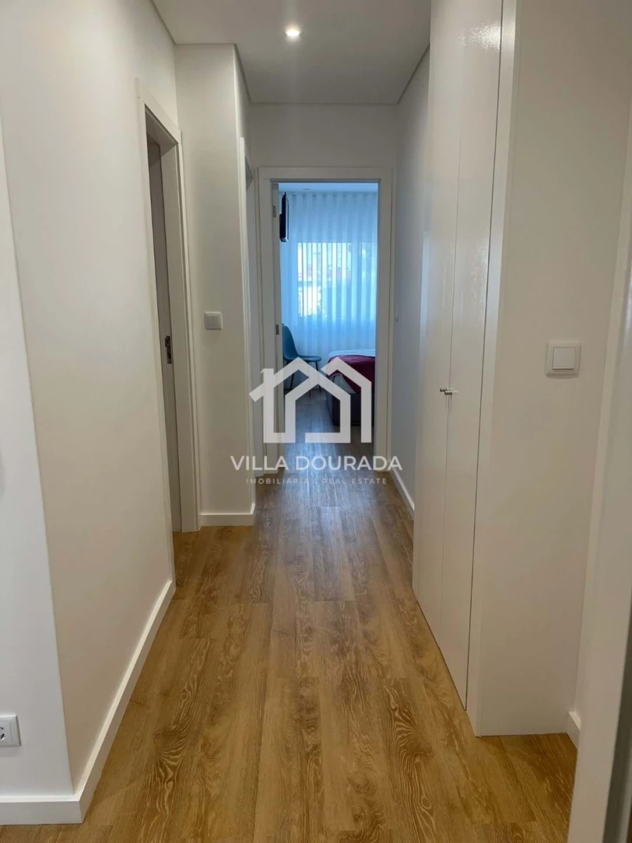 Apartamento T3 para Arrendamento em Santa Marinha e São Pedro da Afurada Foto 12