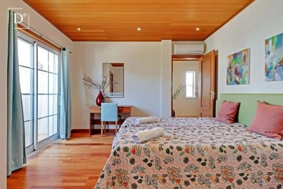 Moradia T4 para Venda em Loule (São Clemente)