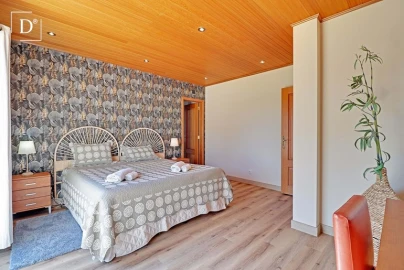 Moradia T4 para Venda em Loule (São Clemente)