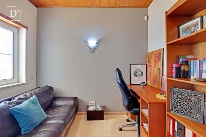 Moradia T4 para Venda em Loule (São Clemente)