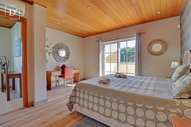 Moradia T4 para Venda em Loule (São Clemente) Foto 14