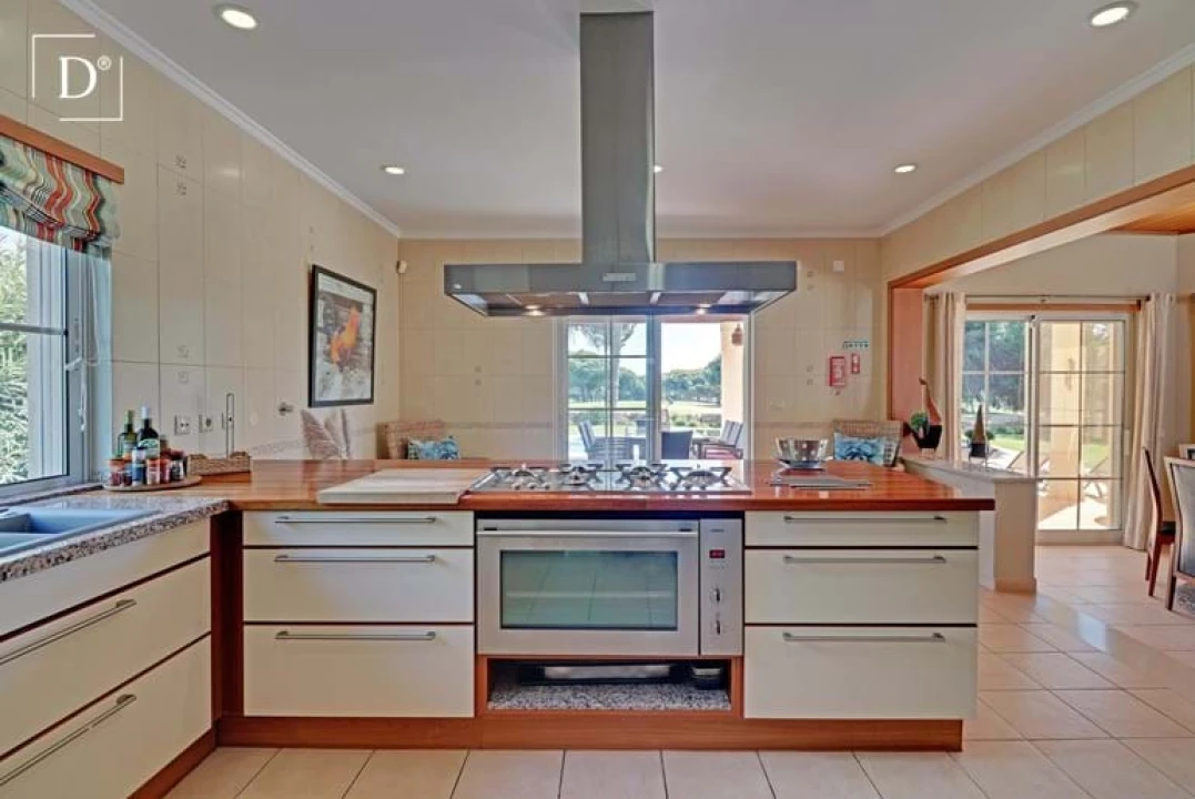 Moradia T4 para Venda em Loule (São Clemente) Foto 5