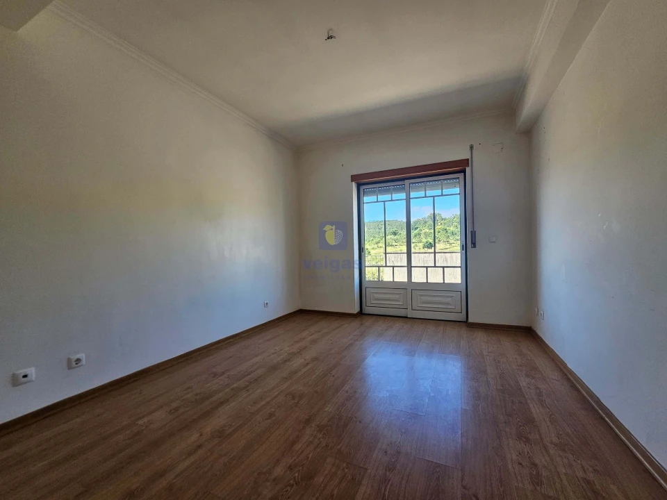Apartamento T2 para Venda em Roliça Foto 8