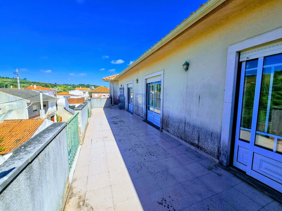 Apartamento T2 para Venda em Roliça Foto 1