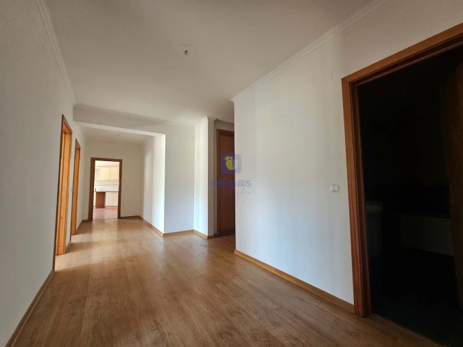 Apartamento T2 para Venda em Roliça Foto 10