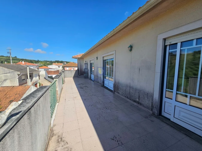 Apartamento T2 para Venda em Roliça Foto 13