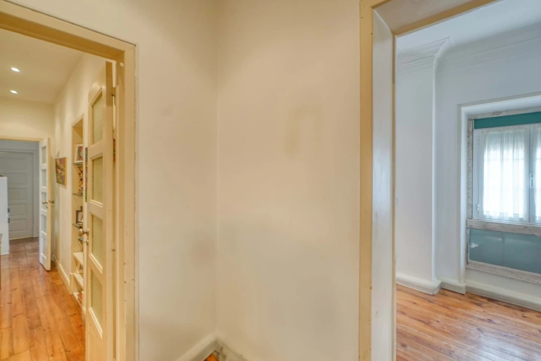 Apartamento T3 para Venda em Campo de Ourique Foto 8