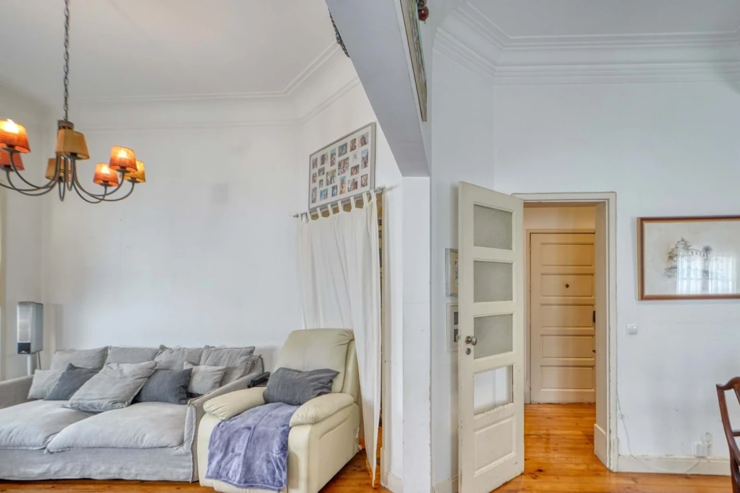 Apartamento T3 para Venda em Campo de Ourique Foto 6