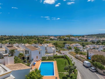 Moradia T2 para Venda em Albufeira e Olhos de Água