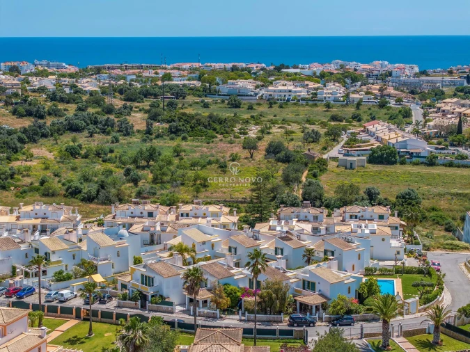 Moradia T2 para Venda em Albufeira e Olhos de Água Foto 34