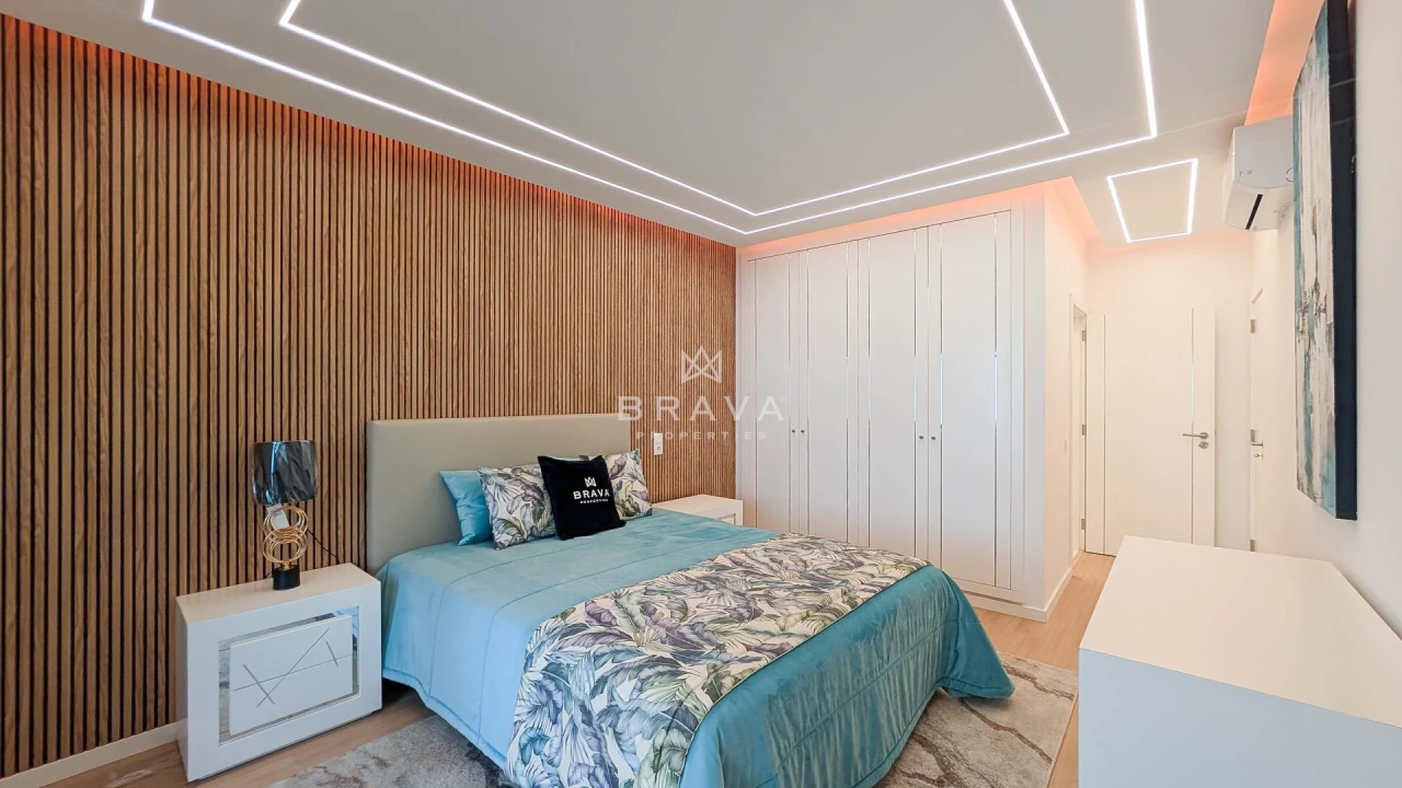 Apartamento T3 para Venda em Quarteira Foto 13