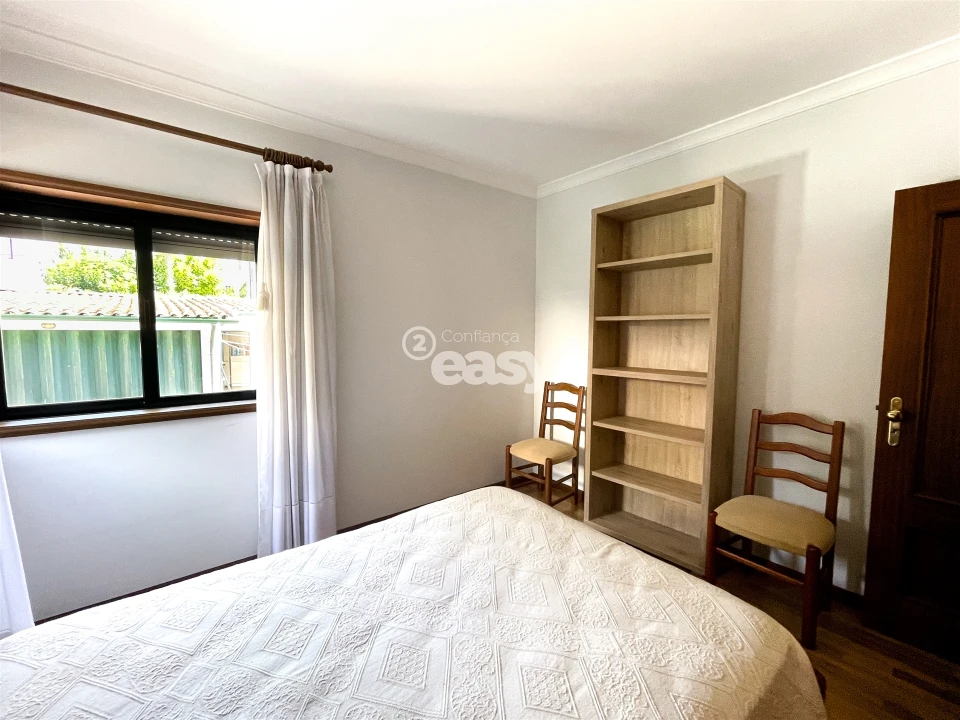 Moradia T5 para Venda em Arvore Foto 3