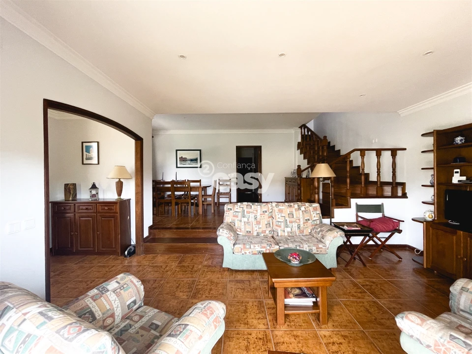 Moradia T5 para Venda em Arvore Foto 23