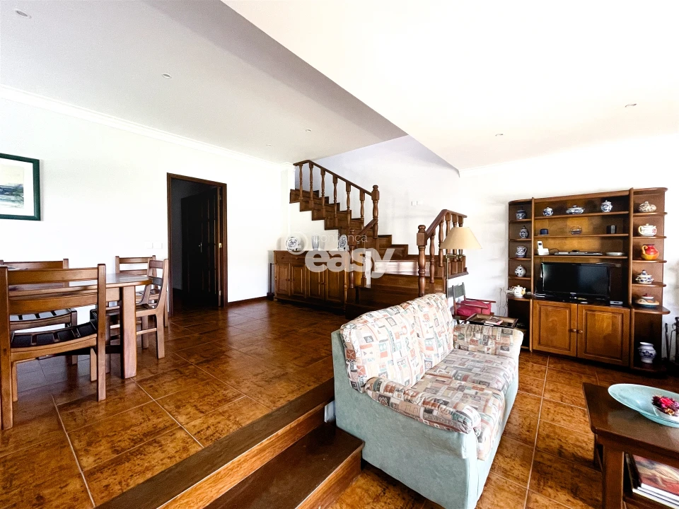 Moradia T5 para Venda em Arvore Foto 30