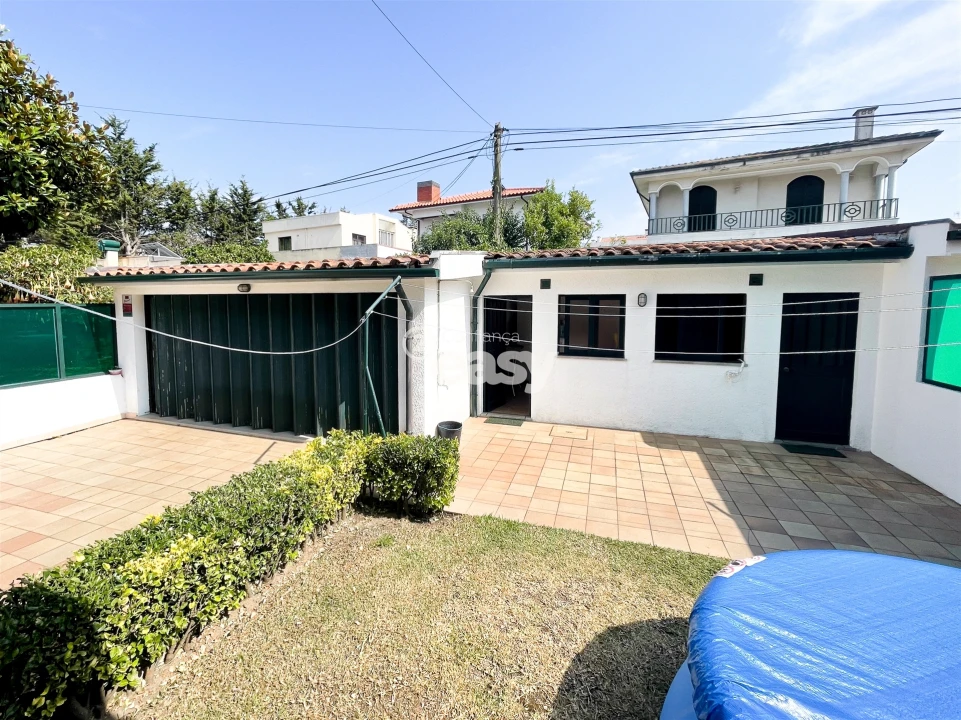 Moradia T5 para Venda em Arvore Foto 55