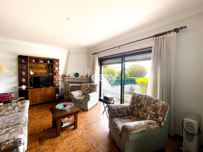 Moradia T5 para Venda em Arvore Foto 33