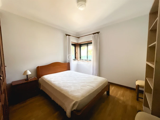 Moradia T5 para Venda em Arvore Foto 4