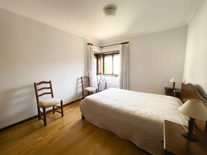 Moradia T5 para Venda em Arvore Foto 20