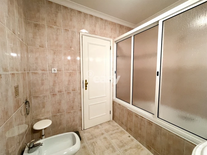 Moradia T5 para Venda em Arvore Foto 9