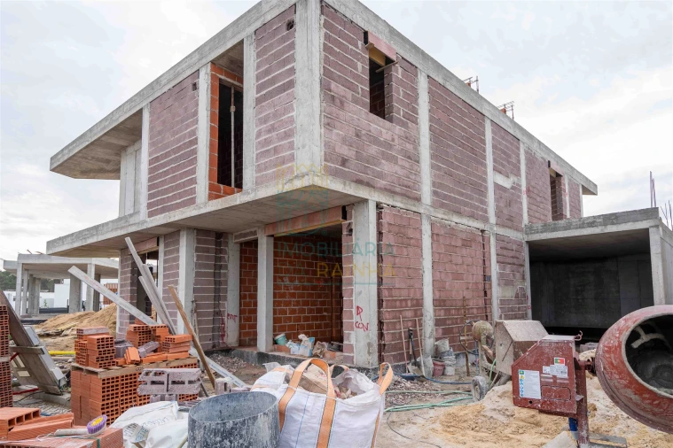 Moradia T3 para Venda em Tornada e Salir do Porto Foto 1