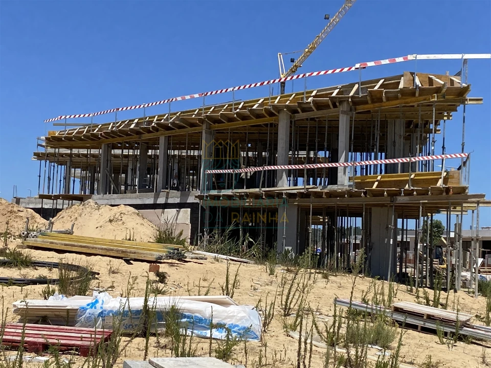 Moradia T3 para Venda em Tornada e Salir do Porto Foto 1