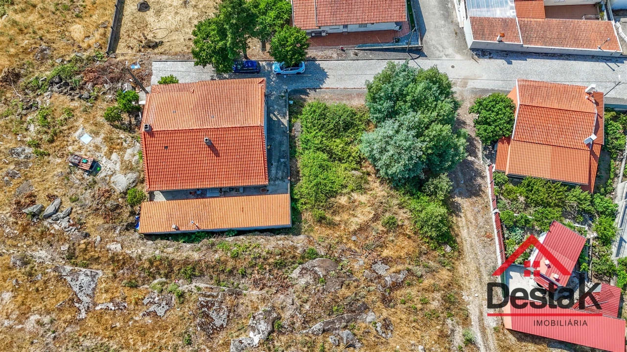 Terreno para Venda em Tavares (Chãs, Várzea e Travanca) Foto 8