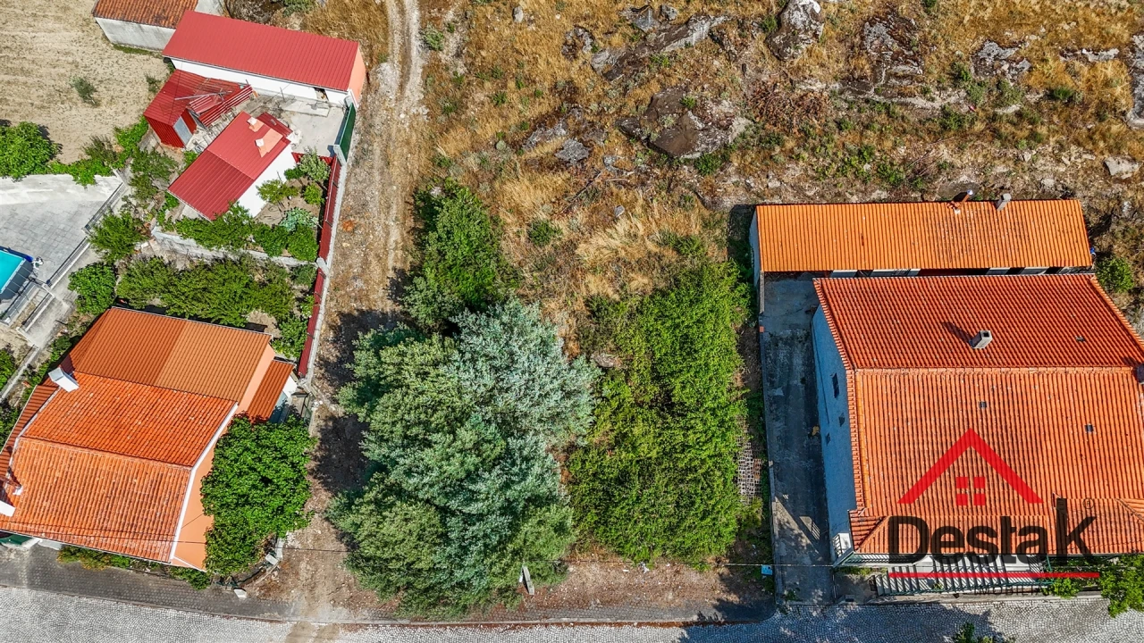 Terreno para Venda em Tavares (Chãs, Várzea e Travanca) Foto 2