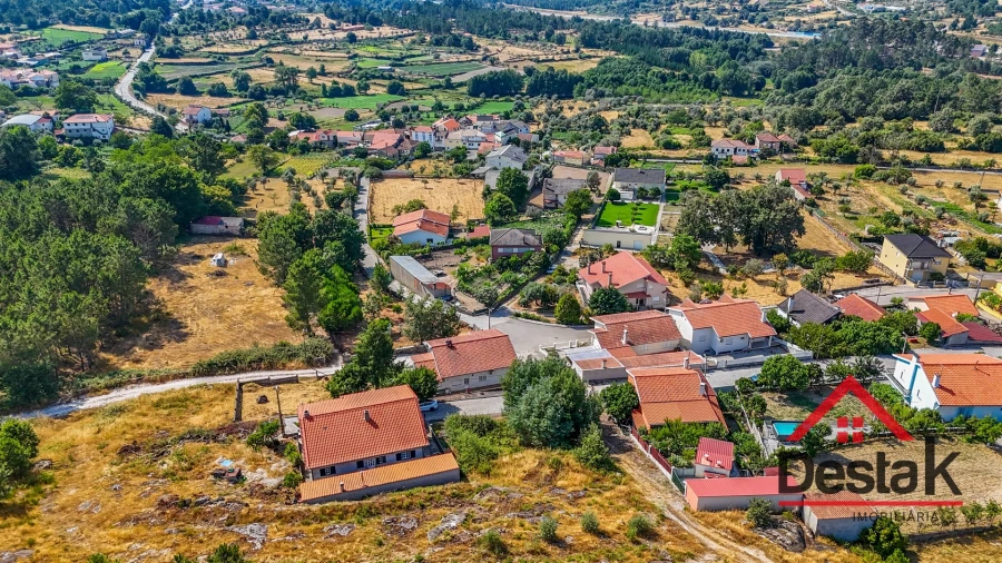Terreno para Venda em Tavares (Chãs, Várzea e Travanca) Foto 6