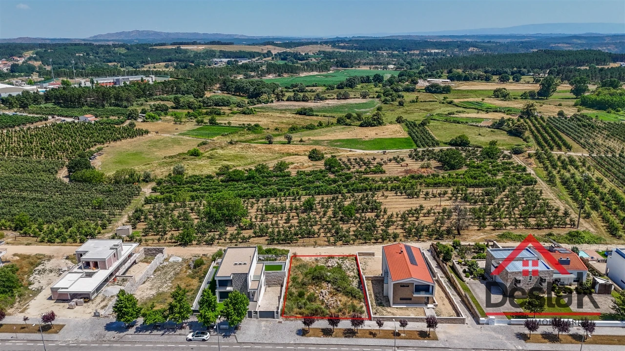 Terreno para Venda em Aguiar da Beira e Coruche Foto 2