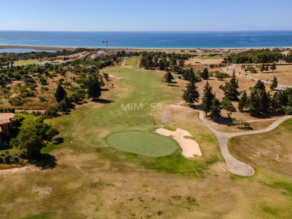 Moradia T4 para Venda em Odiaxere Foto 10