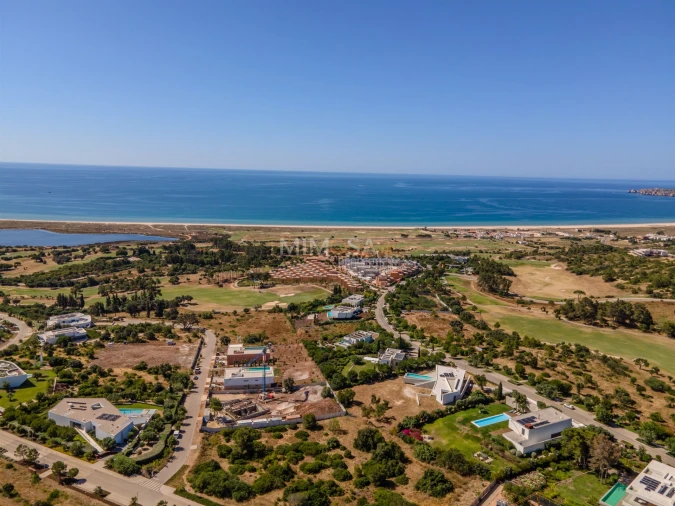 Moradia T4 para Venda em Odiaxere Foto 16