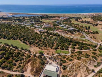 Terreno para Venda em Lagos (São Sebastião e Santa Maria)