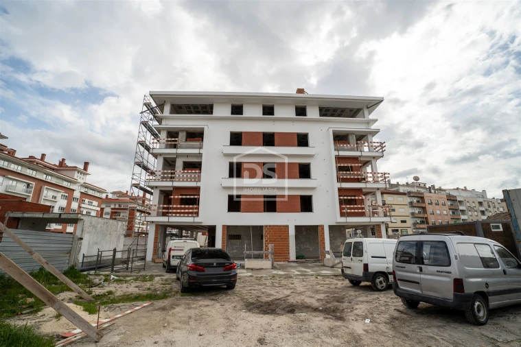 Apartamento T3 para Venda em Marinha Grande Foto 2