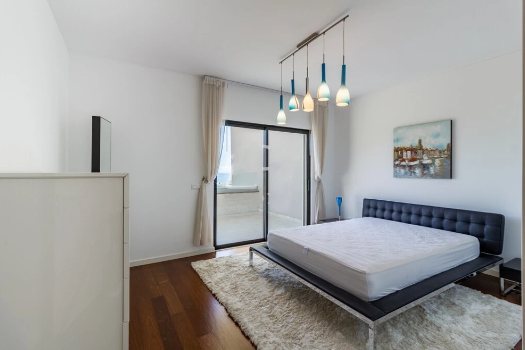 Apartamento T4 para Venda em São Martinho Foto 21