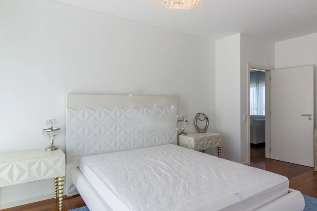 Apartamento T4 para Venda em São Martinho Foto 20