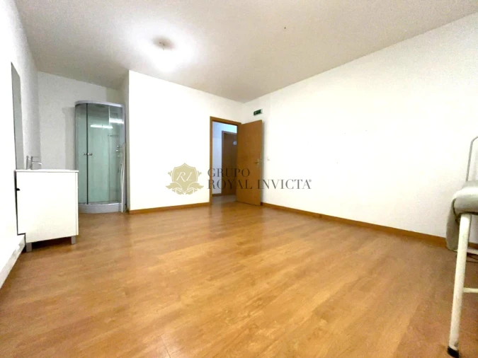 Loja para Venda em Baguim do Monte (Rio Tinto) Foto 10