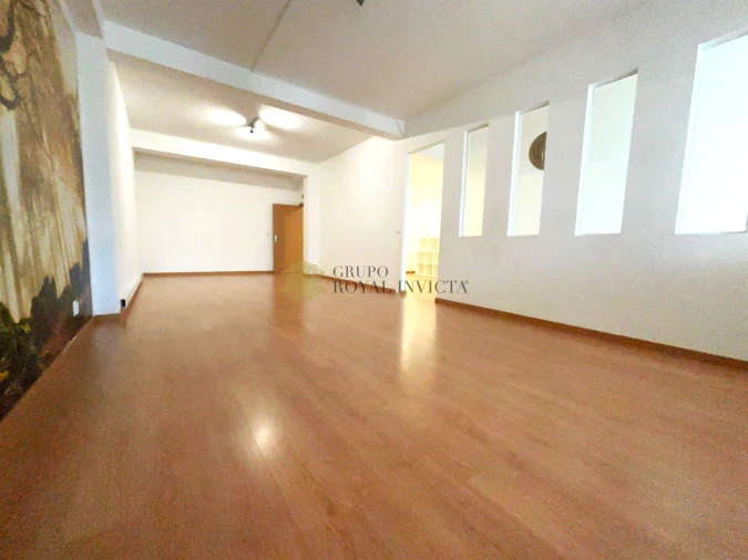 Loja para Venda em Baguim do Monte (Rio Tinto) Foto 7