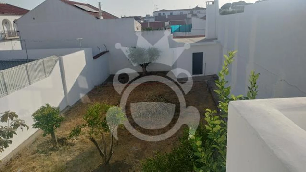 Moradia T3 para Venda em Reguengos de Monsaraz Foto 17