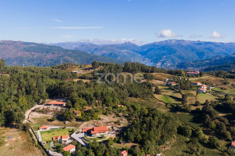 Moradia T1 para Venda em Tabuaças Foto 14