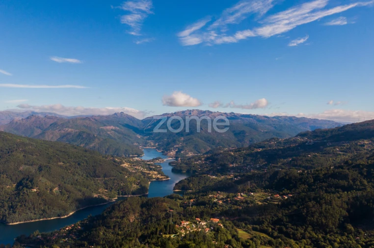 Moradia T1 para Venda em Tabuaças Foto 15