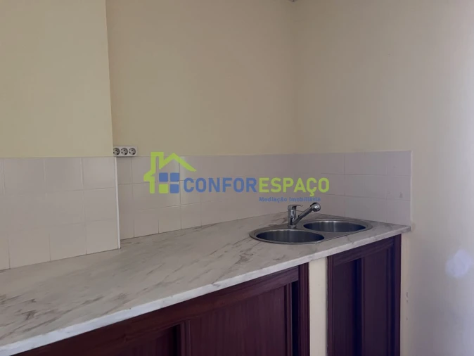 Loja para Venda em Castelo Branco Foto 4