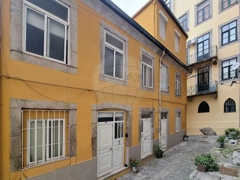 Prédio para Venda em Cedofeita, Santo Ildefonso, Sé, Miragaia, São Nicolau e Vitória Foto 2