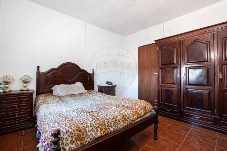 Moradia T5 para Venda em Pontevel Foto 11