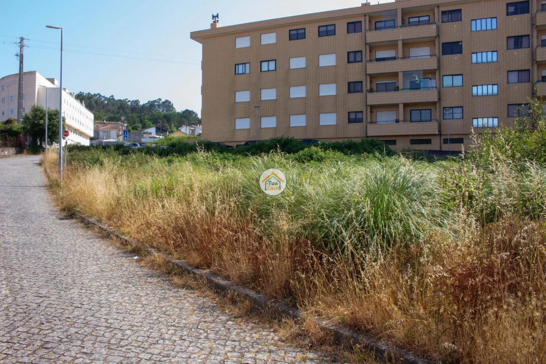 Terreno para Venda em Mozelos Foto 4