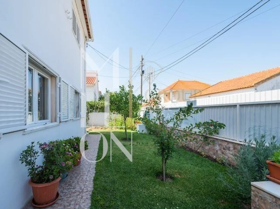 Moradia T4 para Venda em Caparica e Trafaria Foto 19