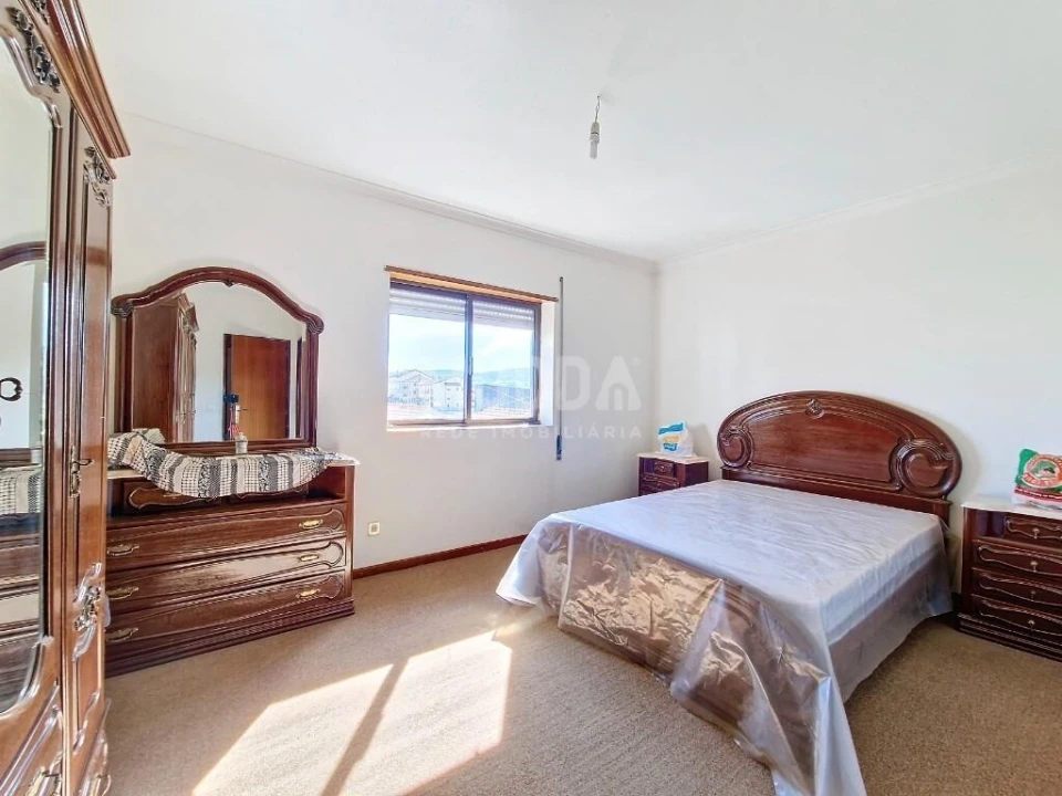 Apartamento T3 para Venda em Sé, Santa Maria e Meixedo Foto 6